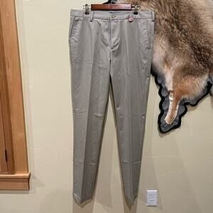 Izod‎ 34x34 Straight Khaki Flat Front Golf Dress Pant Business Casual Academia